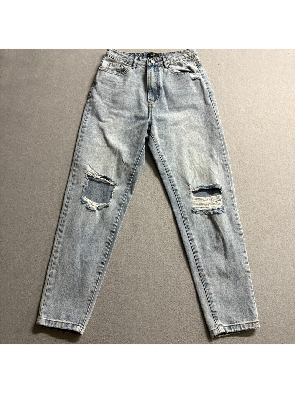 Missguided Riot High Rise Mom Jeans Womens US 2 Distressed Ripped Light Wash